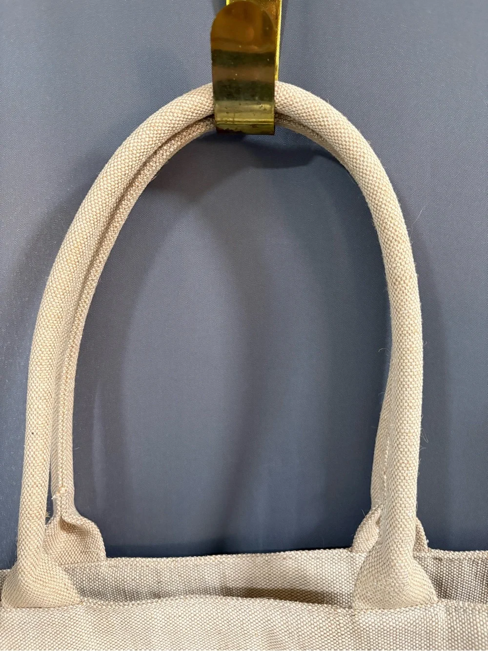 Bath & Body Works Ecru Canvas
Tote Bag with Gold Glitter Palm
Tree 🌴, Large - Picture 12 of 17